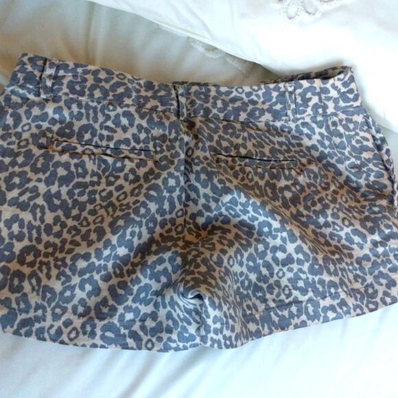 Cynthia Rowley Linen Leopard Shorts - Picture 5 of 13